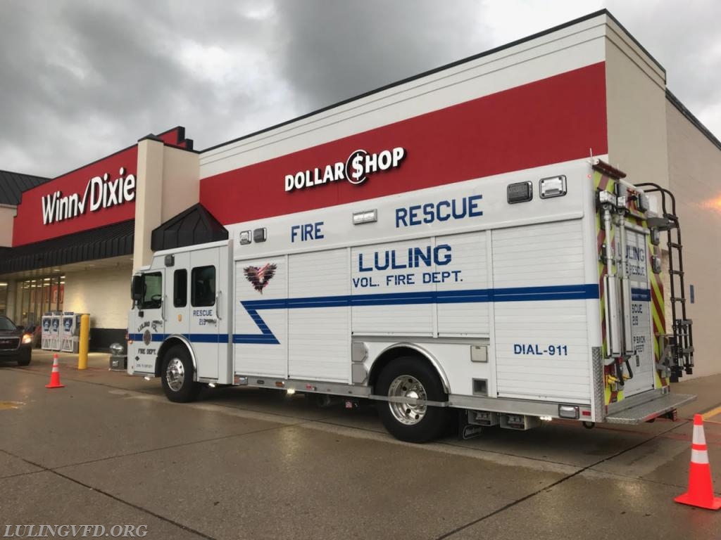 Grand Opening of Winn-Dixie, Luling